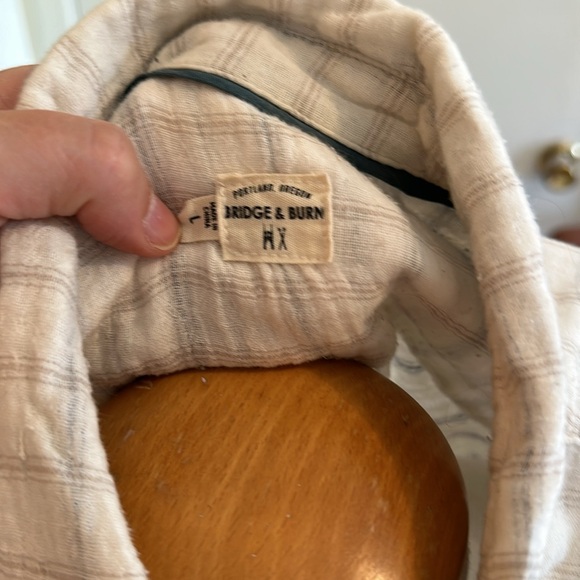 Bridge & burn - Picture 3 of 3